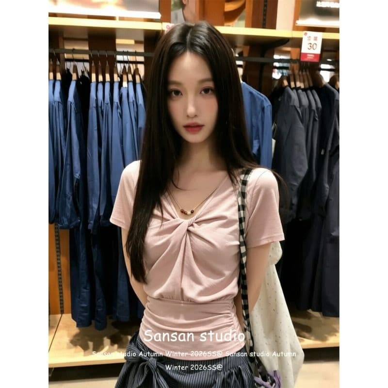 핑크색 V넥 비틀림 반팔 티셔츠 여성 여름 착용 가져 가라. 비즈 허리 수축 핫걸 긍정적 인 어깨 의류 이미지 3