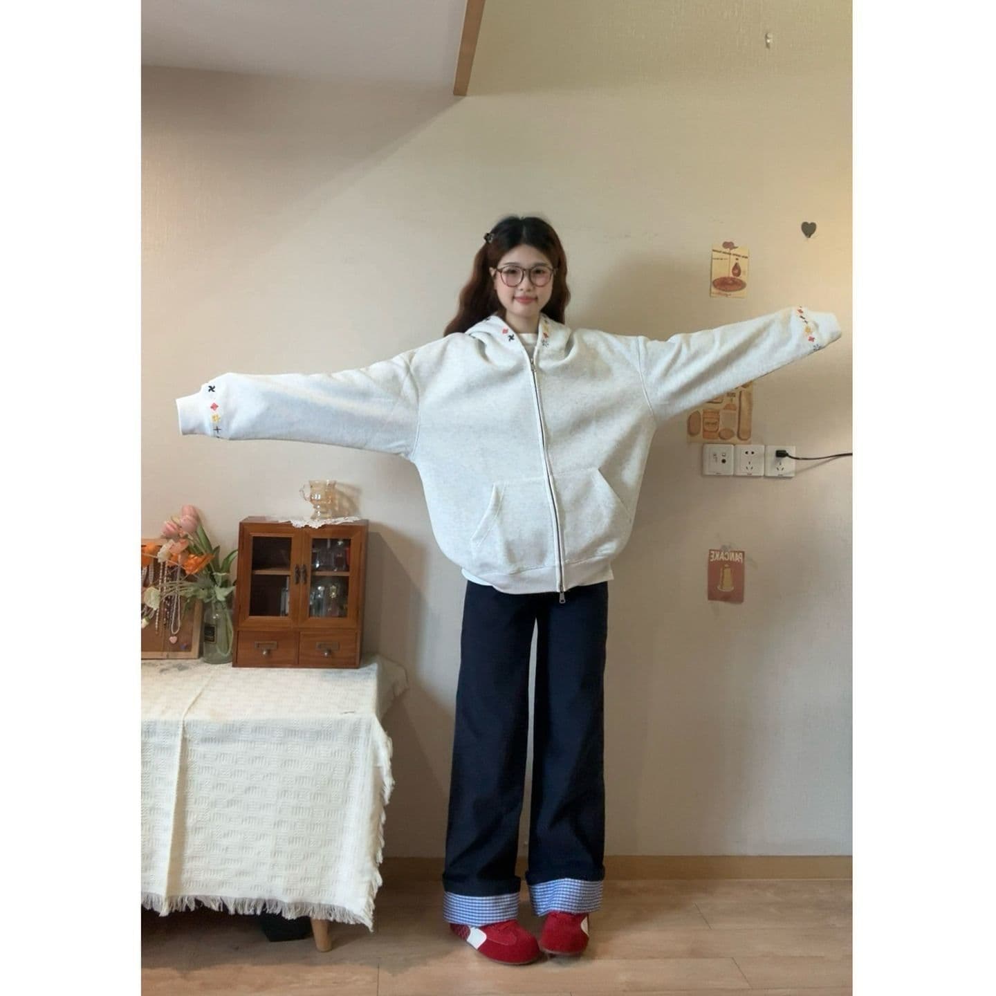 얇은 스타일 털이 있는 자수 더블 머리 지퍼 순수한 Mianhua 면 복합 후드티 여성 상세 이미지 5
