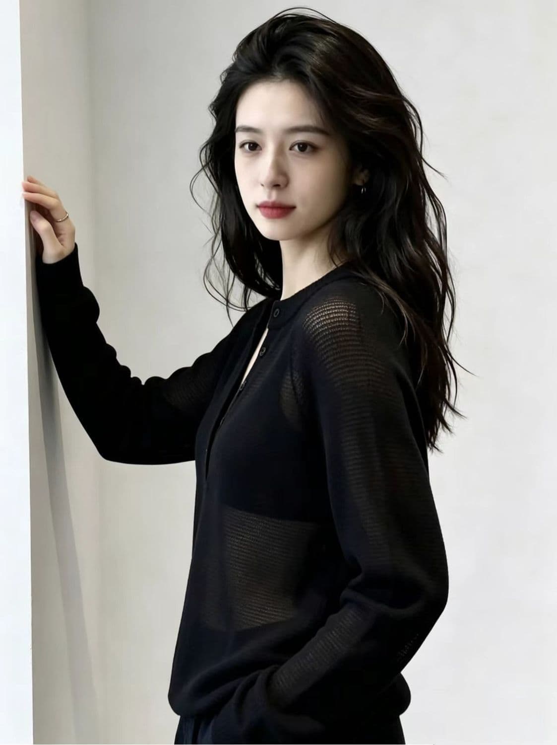 2026 가을 겨울 루즈핏 슬림해 보이는 수 있습니다. 외출용 다용도 맨위 반 개방 칼라 검정색 긴팔 티셔츠 자외선 차단 블라우스 얇은 스타일 상세 이미지 5