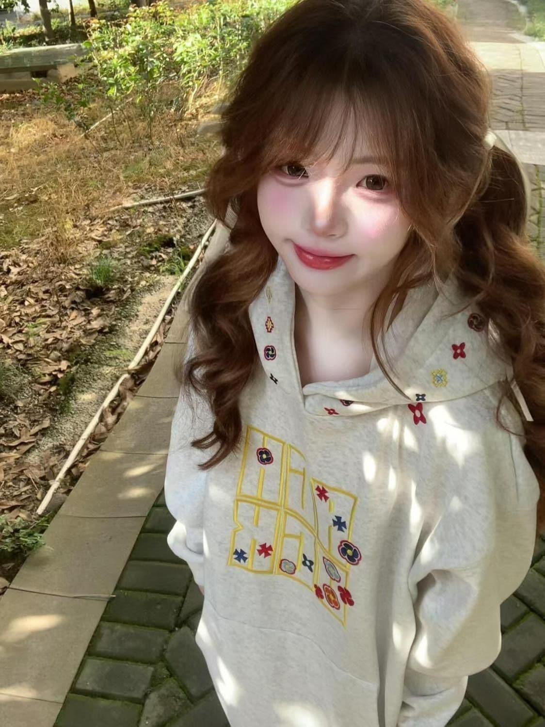 얇은 스타일 털이 있는 자수 원본 솜씨 순수한 Mianhua 면 복합 후드티 여성 상세 이미지 9