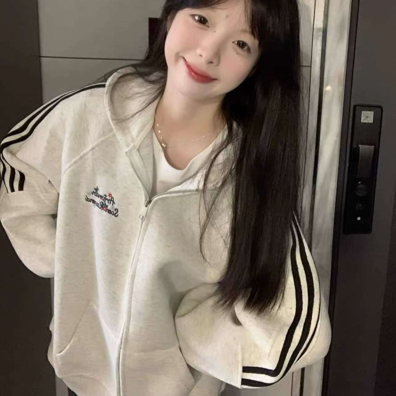 얇은 스타일 털이 있는 원본 솜씨 순수한 Mianhua 면 복합 후드티 여성 이미지 5