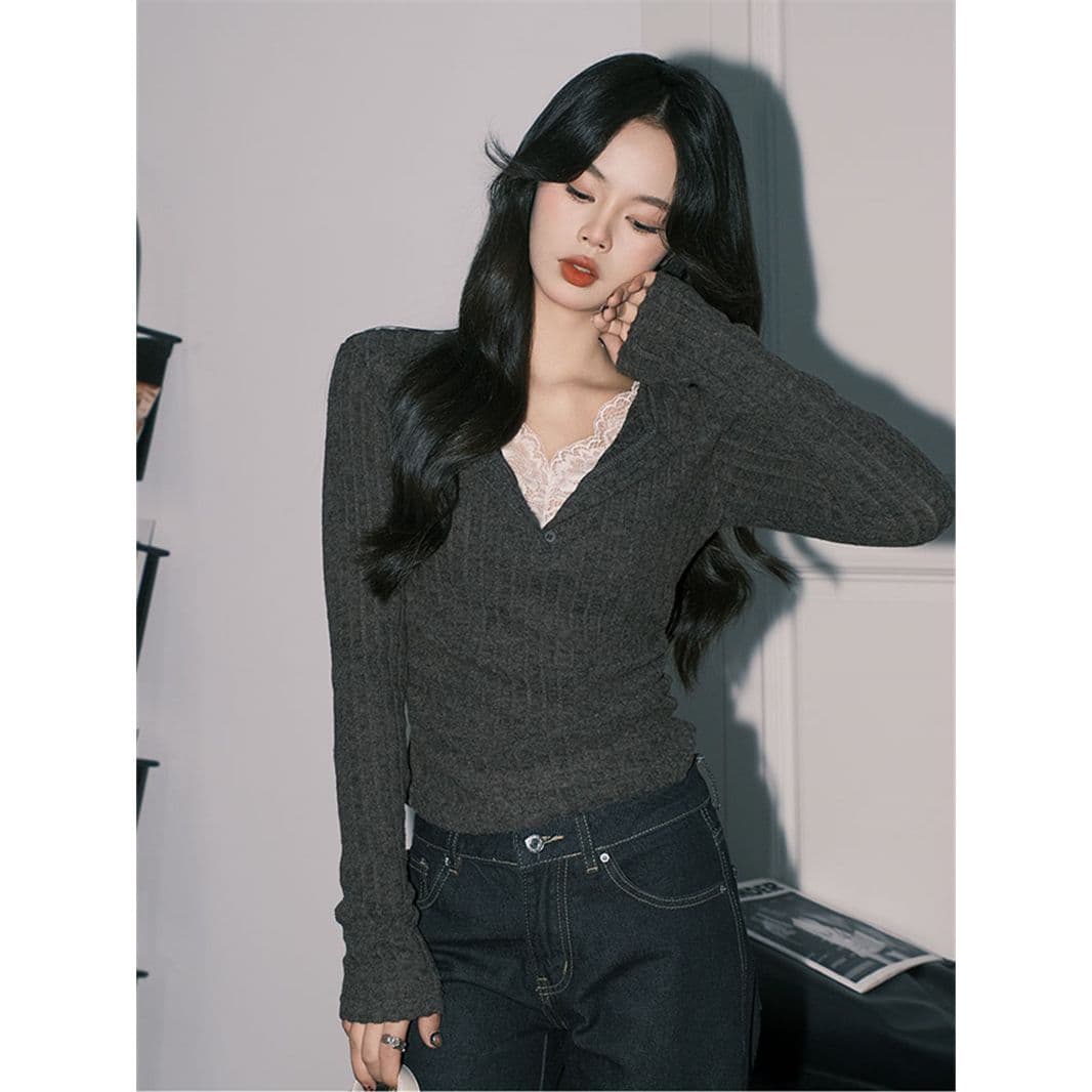 사람들 면 구덩이 기사 연삭 털 품격 회색 레이스 페이크 레이어드 V넥 순수한 욕망 긴팔 만나는 맨위 이미지 2