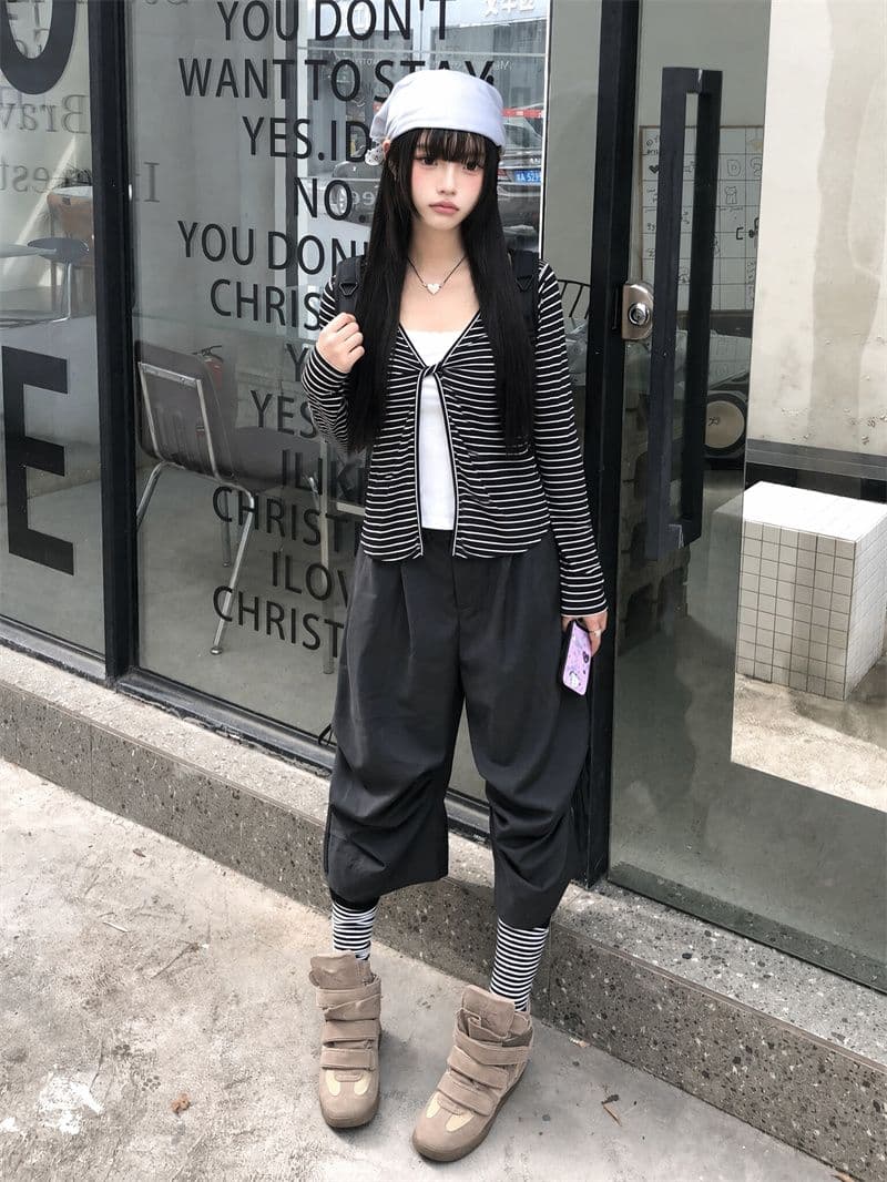 흑백 줄무늬 페이크 레이어드 긴팔 티셔츠 가을 고급 레이스 쇼트 스타일 핫걸 맨위 상세 이미지 5