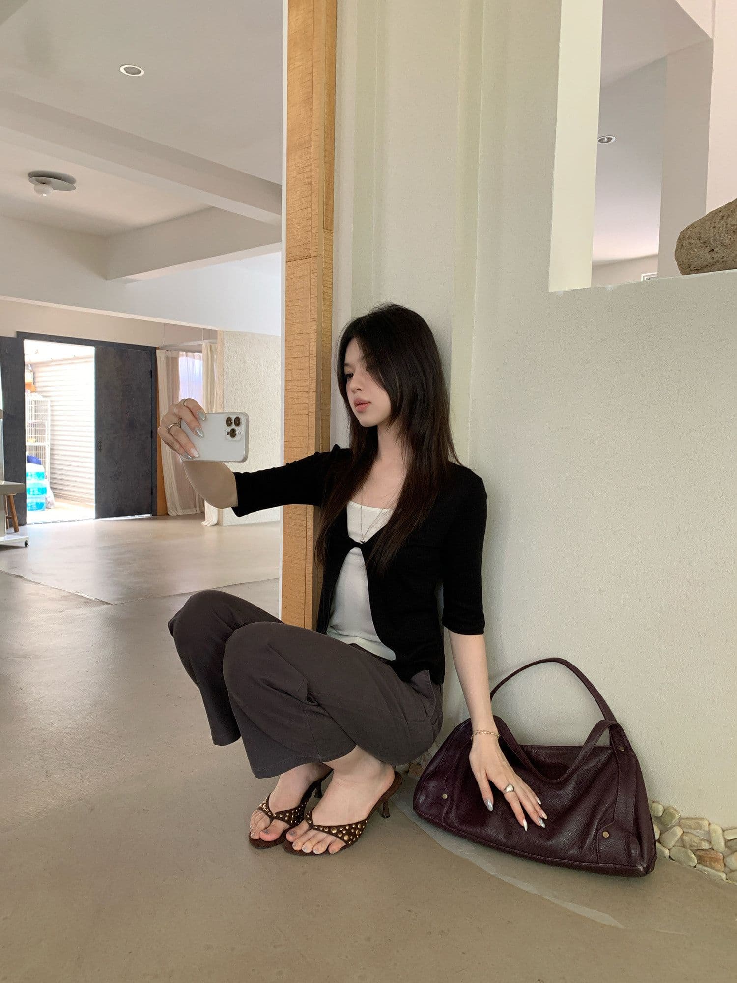 페이크 레이어드 배색 패치워크 V넥 중간 소매 티셔츠 여성 여름 디자인 센스 몸매 가꾸기 슬림해 보이는 핫걸 맨위 상세 이미지 13