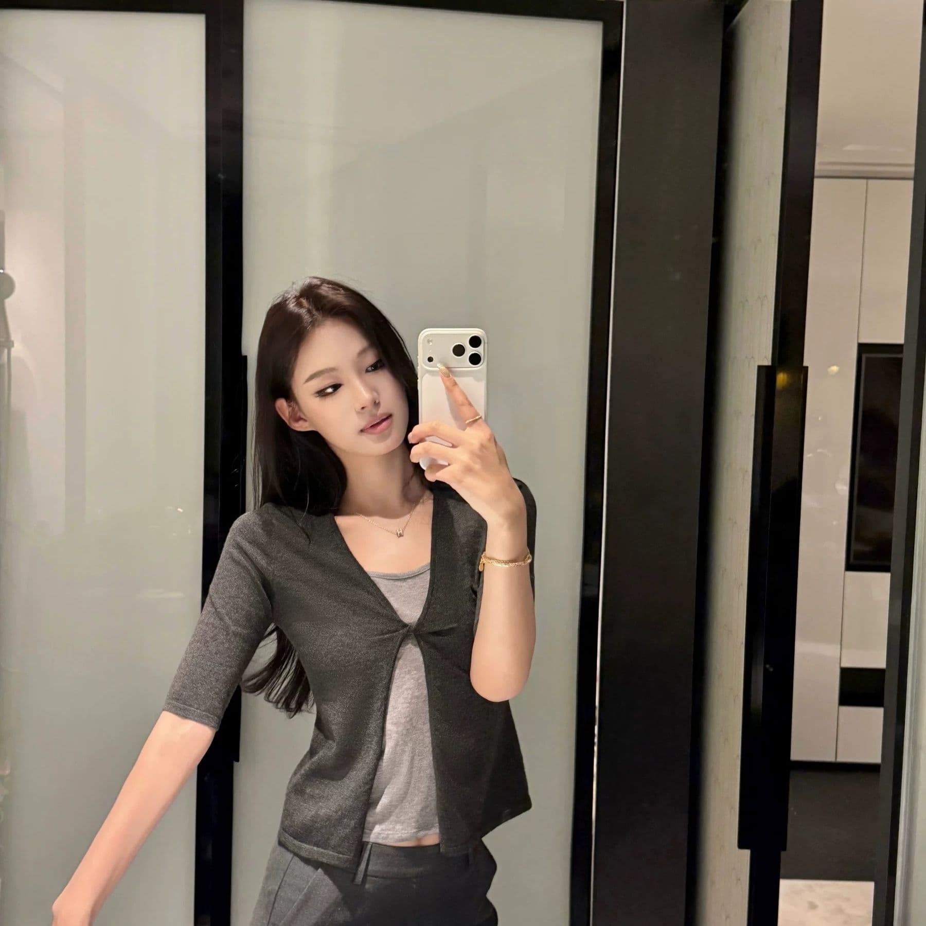 40 사람들 면 260 그램 페이크 레이어드 여름 새로운 디자인 센스 고급 몸매 가꾸기 슬림해 보이는 캐주얼 맨위 이미지 2