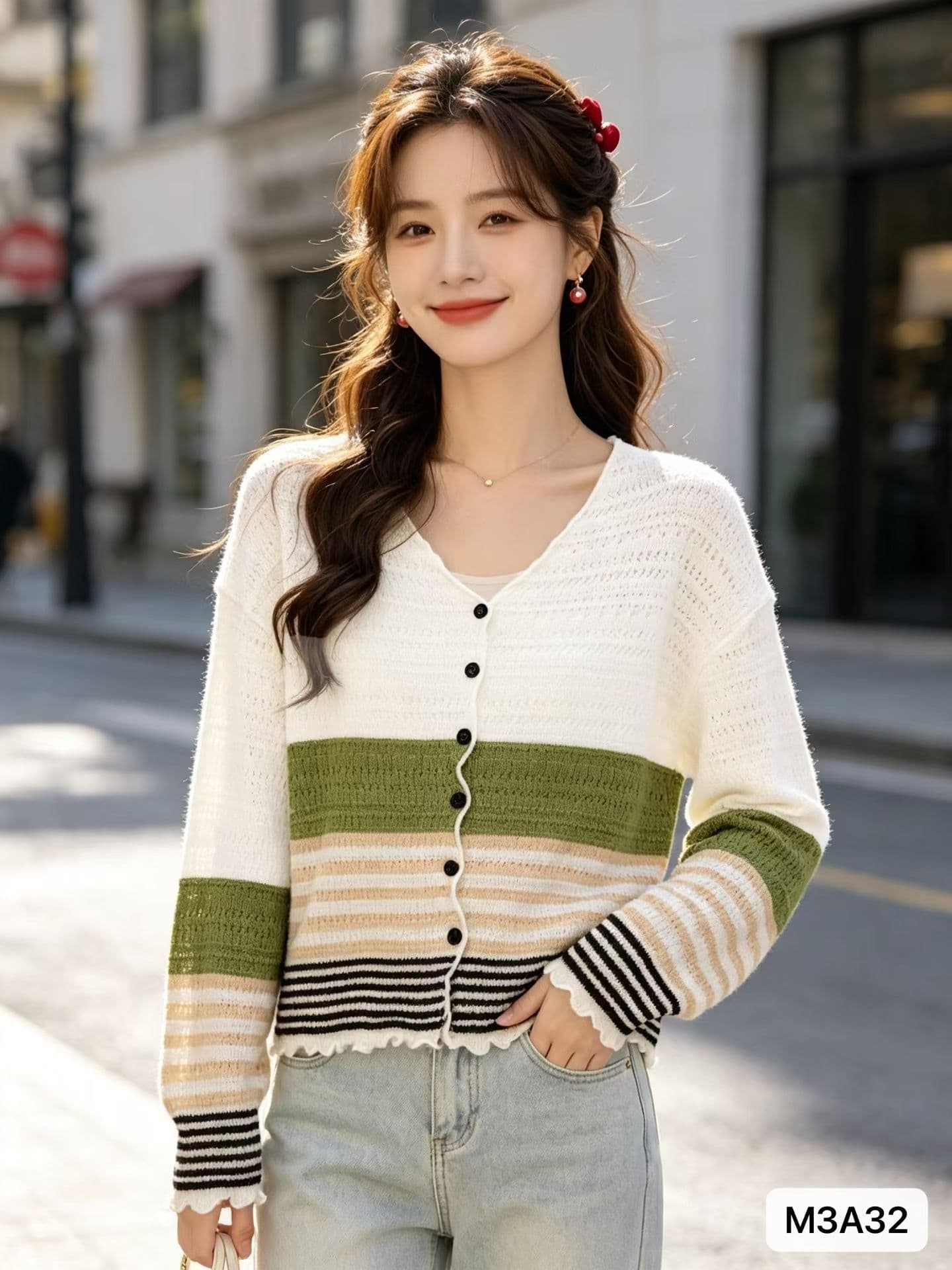 배색 스트라이프 V넥 프릴 긴팔 니트 티셔츠 여성 이른 가을 2026 외국 가스 허리 수축 슬림해 보이는 싱글 줄 버튼 이미지 3