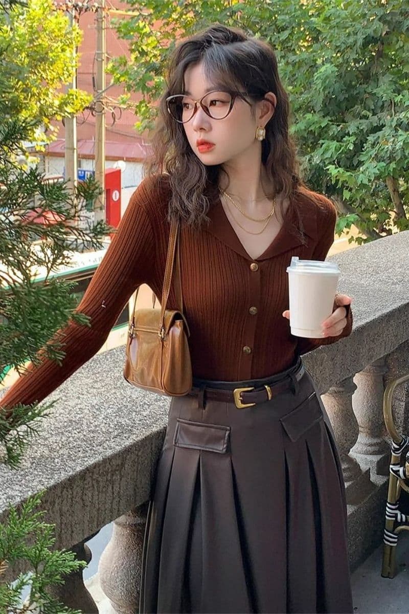 항구 바람 이른 가을 겨울 2026 년 레트로 품격 슬림해 보이는 폴로 칼라 니트 스웨터 여성 긴 소매 몸매 가꾸기 맨위 이미지 3