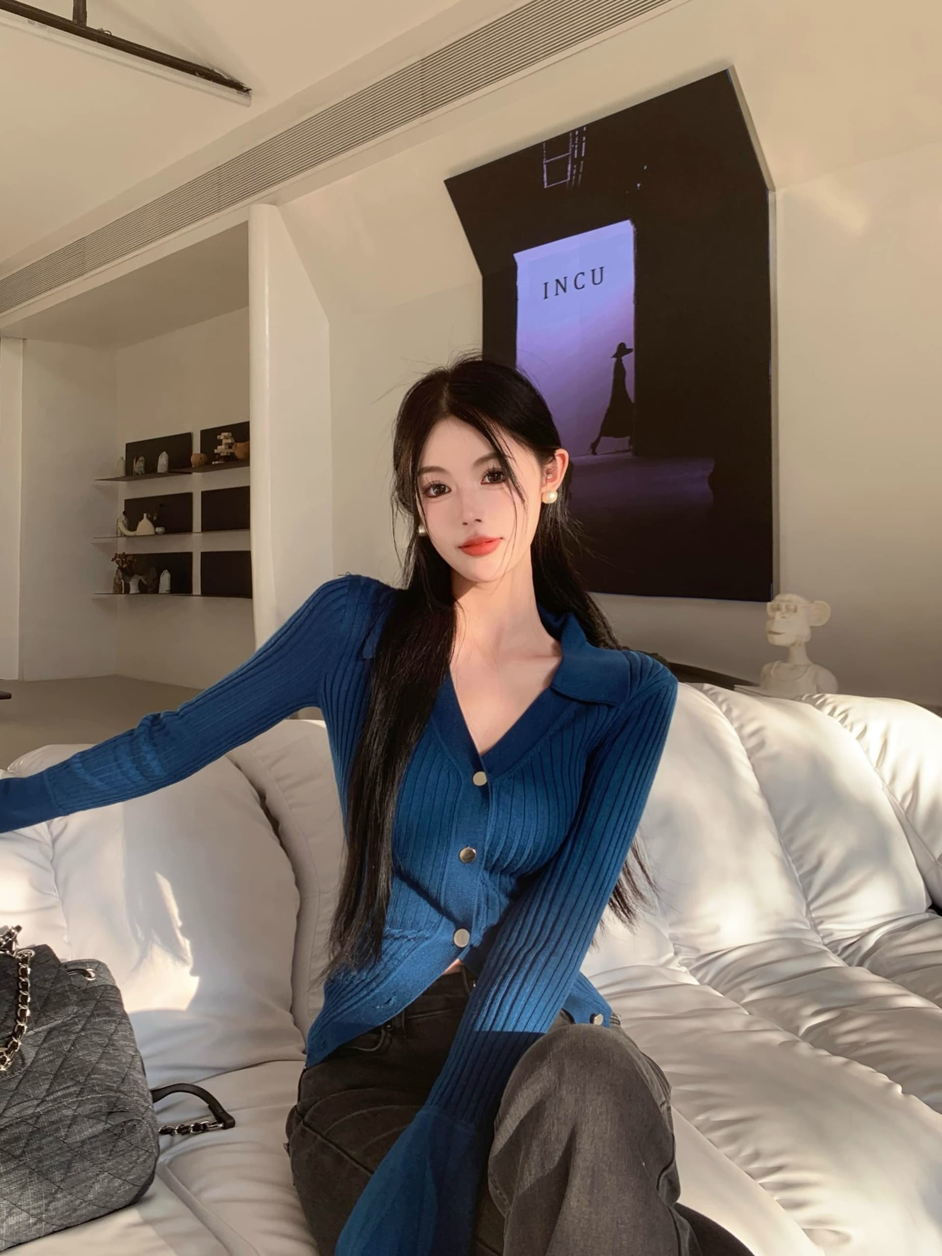 레트로 파란색 V넥 POLO 칼라 디자인 센스 니트 스웨터 여성 가을 2026 새로운 다용도 몸매 가꾸기 슬림해 보이는 맨위 상세 이미지 5