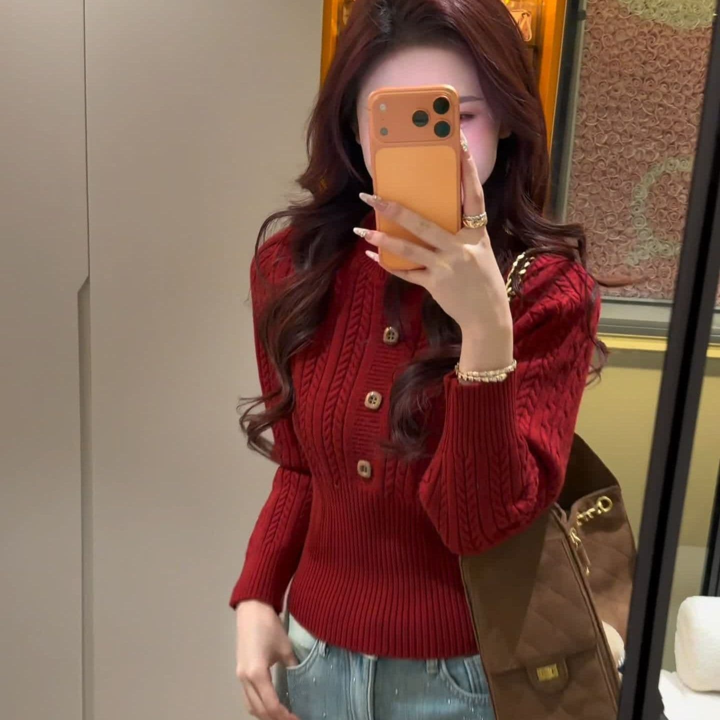 2026 한 부서 라운드 넥 꽈배기 니트 단추 디자인 허리 수축 슬림해 보이는 풀오버 긴팔 이미지 3