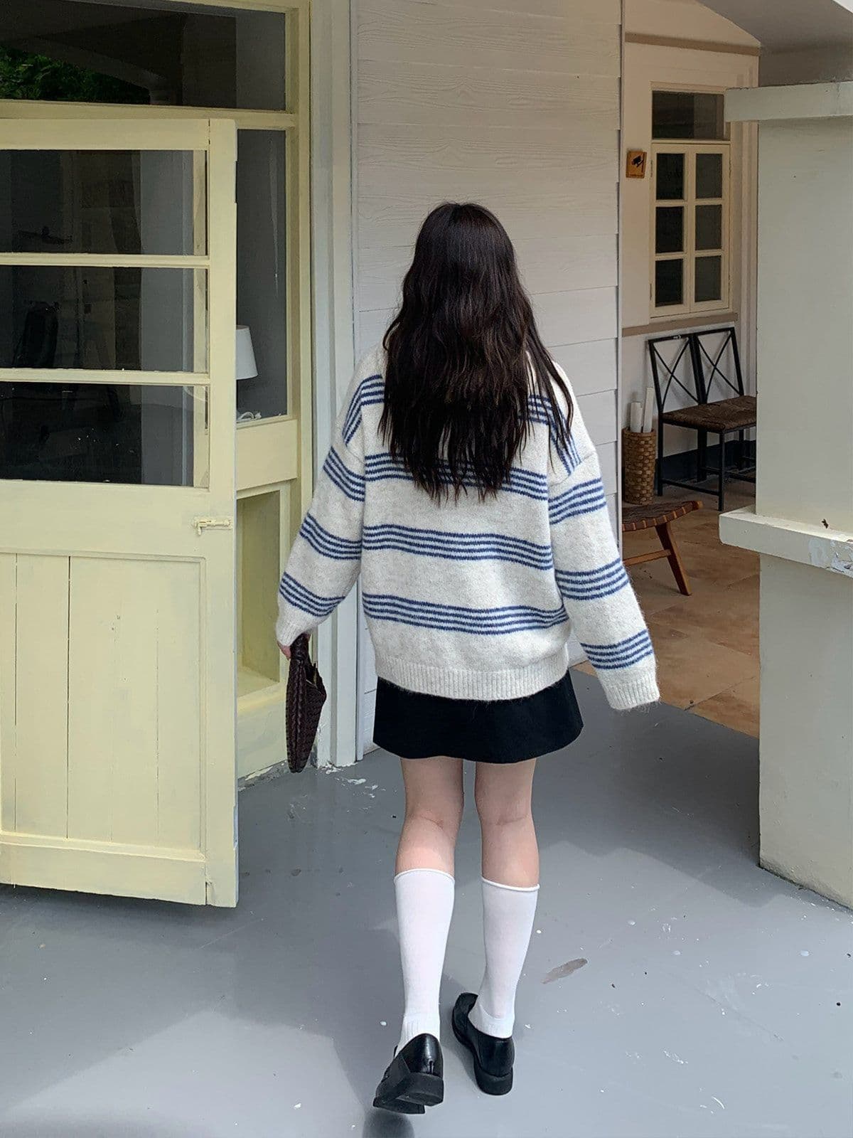 2026 년 가을 겨울 느긋한 바람 핀 스트라이프 후드 스웨터 오픈 가디건 한 부서 루즈핏 중간 길이 니트 재킷 맨위 상세 이미지 13