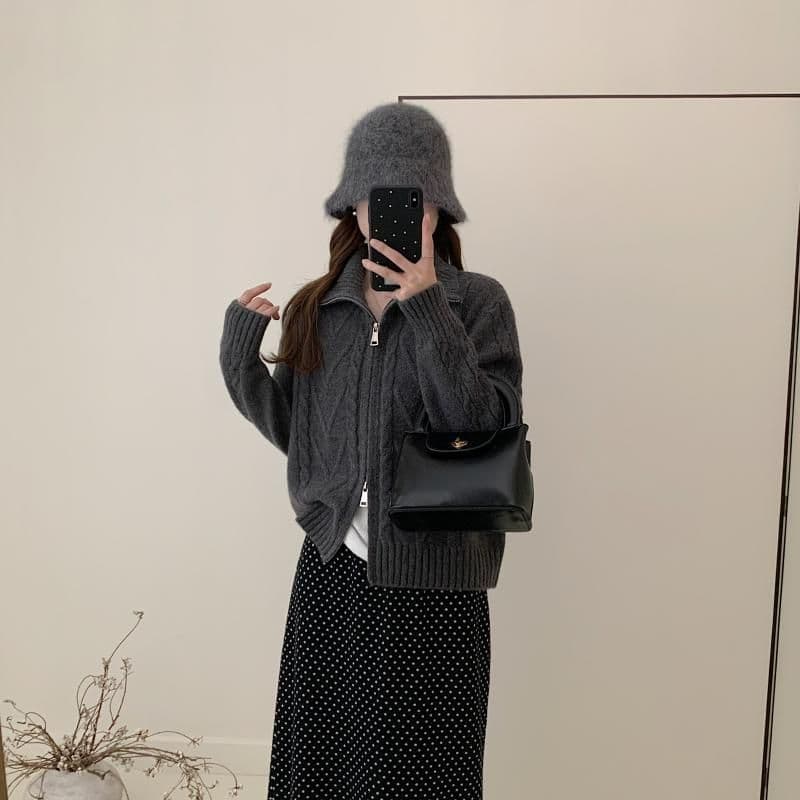 회색 터틀넥 꽈배기 지퍼 스웨터 오픈 가디건 여성 가을 겨울 새로운 품격 디자인 센스 쇼트 스타일 폴로 칼라 니트 재킷 상세 이미지 11