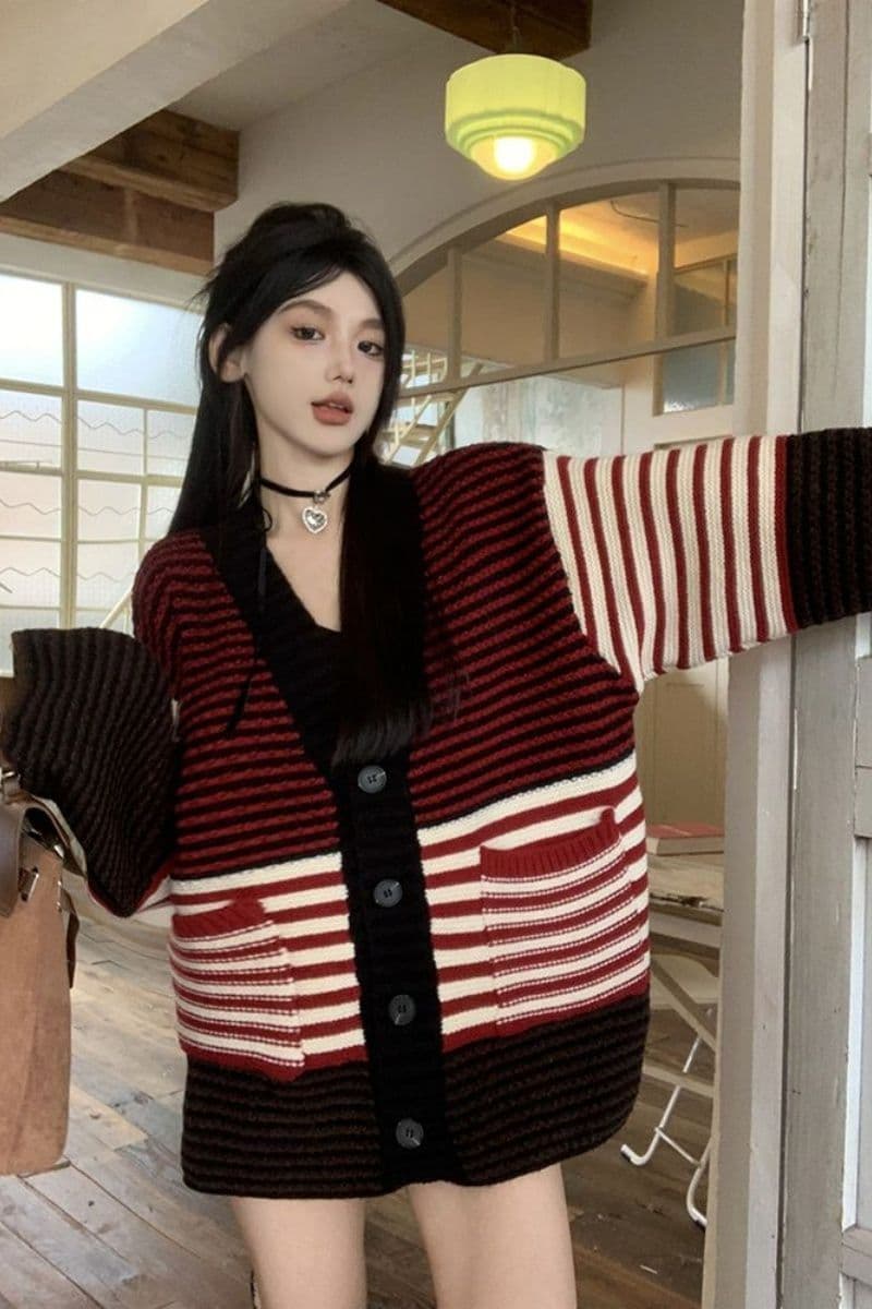 2026 새로운 레트로 앤 코라 빨간색 스트라이프 오픈 가디건 스웨터 여자 느긋한 바람 루즈핏 니트 스웨터 긴팔 재킷 이미지 2