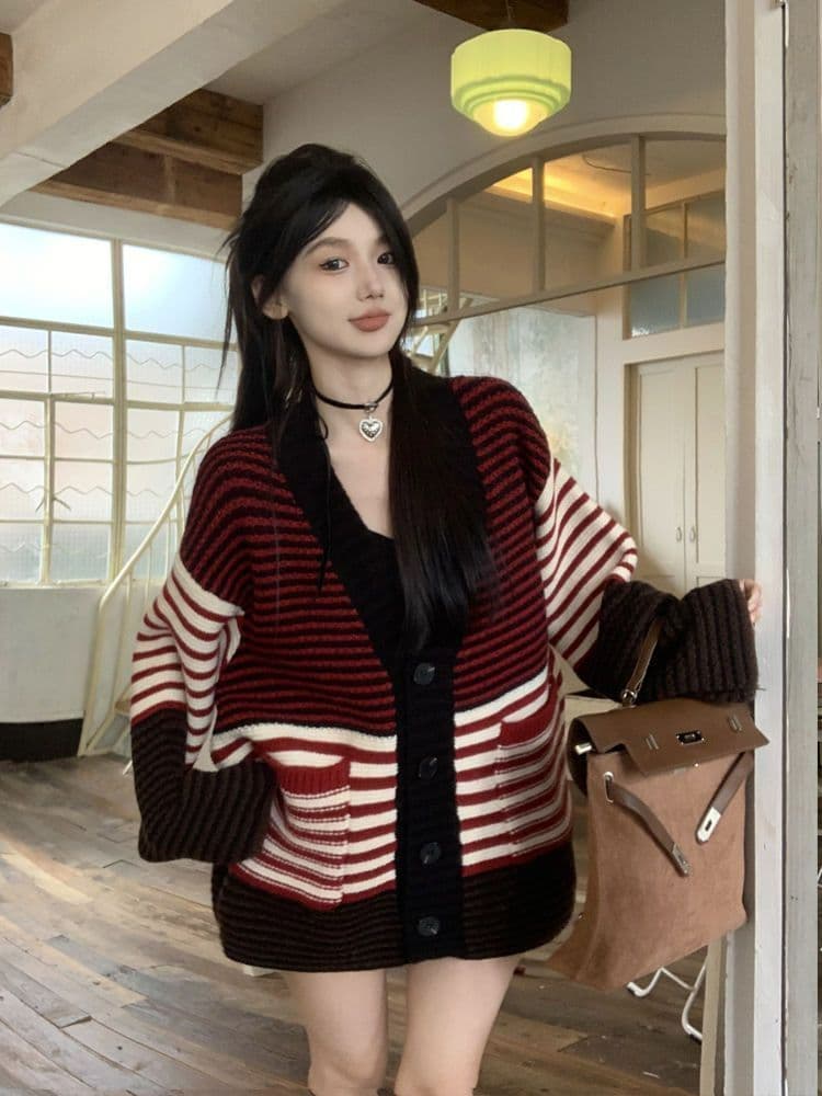 2026 새로운 레트로 앤 코라 빨간색 스트라이프 오픈 가디건 스웨터 여자 느긋한 바람 루즈핏 니트 스웨터 긴팔 재킷 상세 이미지 2