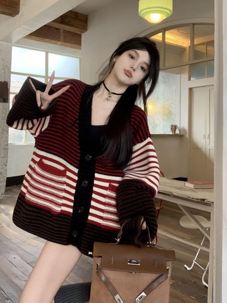 2026 새로운 레트로 앤 코라 빨간색 스트라이프 오픈 가디건 스웨터 여자 느긋한 바람 루즈핏 니트 스웨터 긴팔 재킷 상세 이미지 3