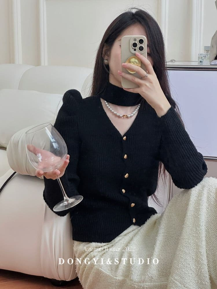 2026 가을 새로운 여성 켜기 프랑스식 슬림해 보이는 품격 홀로우 아웃 행침 목 니트 스웨터 싱글 줄 버튼 V넥 맨위 상세 이미지 20