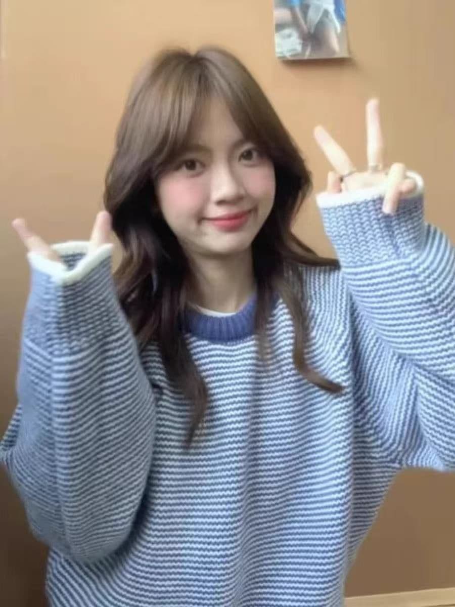 한 부서 레트로 배색 스트라이프 파란색 스웨터 여자 가을 겨울철 새로운 루즈핏 느긋한 2026 새로운 니트 맨위 이미지 2