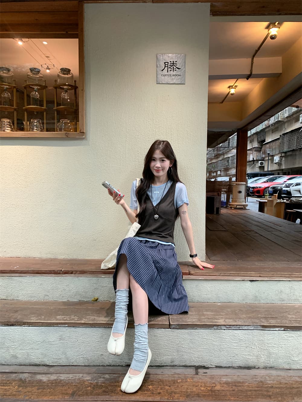 실사 정가 미니멀리즘 V넥 조끼 막대기 표준 인터넷 에디션 다용도 반팔 티셔츠 허리밴드 스트라이프 반신 치마 세트 상세 이미지 7