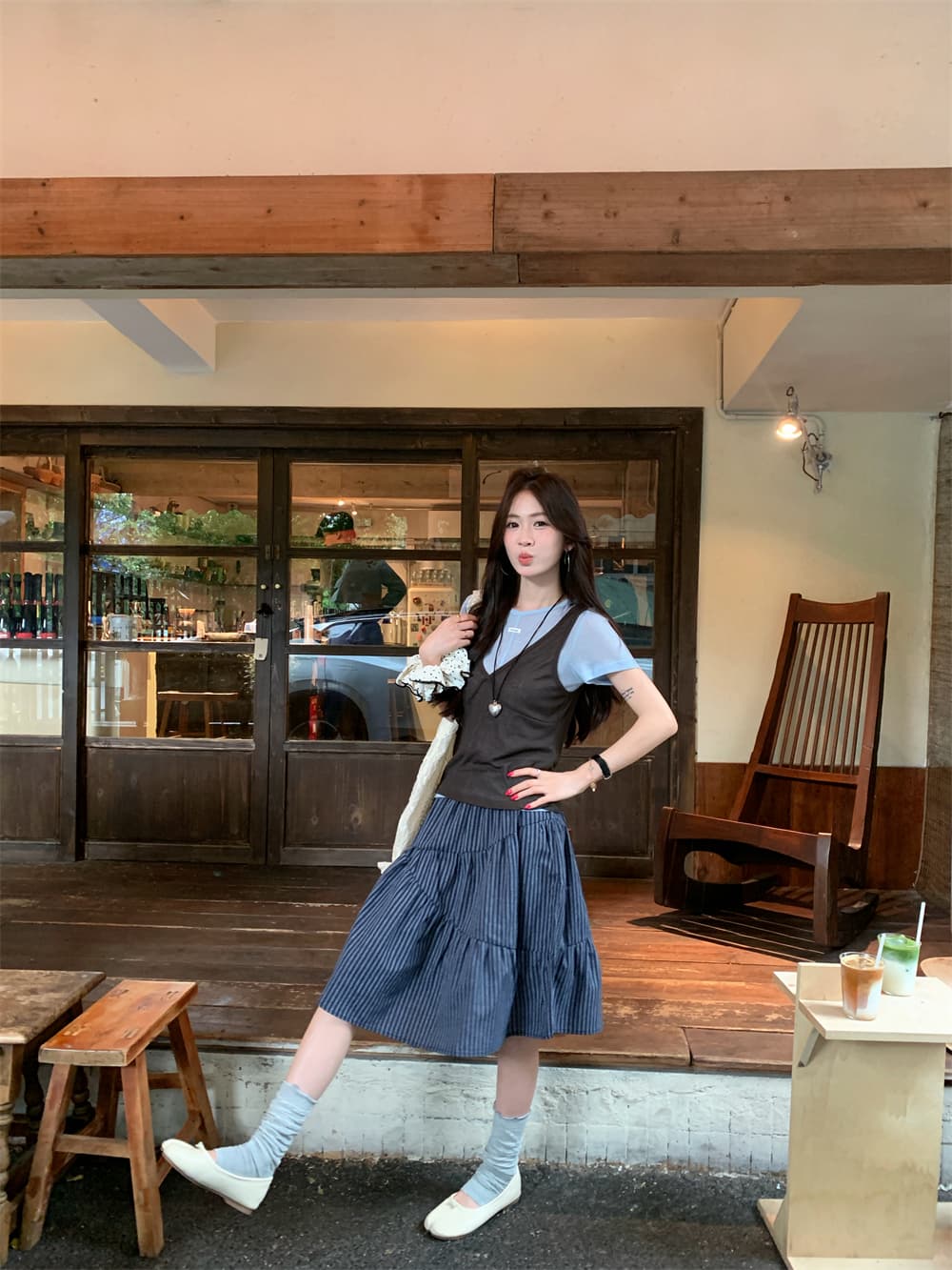 실사 정가 미니멀리즘 V넥 조끼 막대기 표준 인터넷 에디션 다용도 반팔 티셔츠 허리밴드 스트라이프 반신 치마 세트 상세 이미지 12