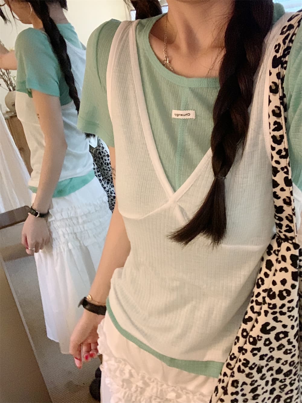 실사 정가 미니멀리즘 V넥 조끼 막대기 표준 인터넷 에디션 다용도 반팔 티셔츠 허리밴드 스트라이프 반신 치마 세트 상세 이미지 19