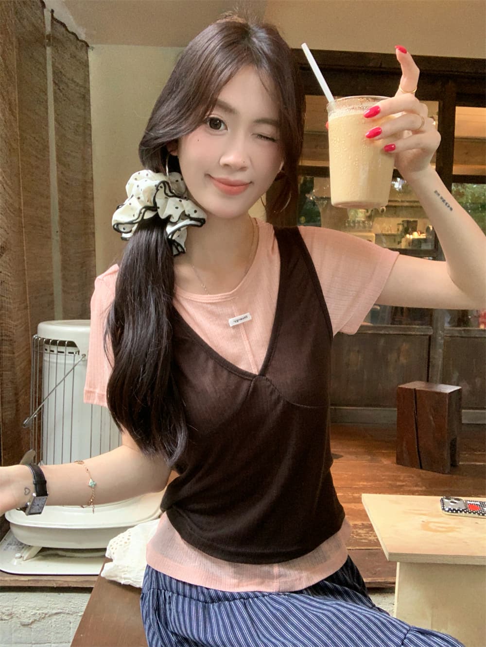실사 정가 미니멀리즘 V넥 조끼 막대기 표준 인터넷 에디션 다용도 반팔 티셔츠 허리밴드 스트라이프 반신 치마 세트 상세 이미지 32