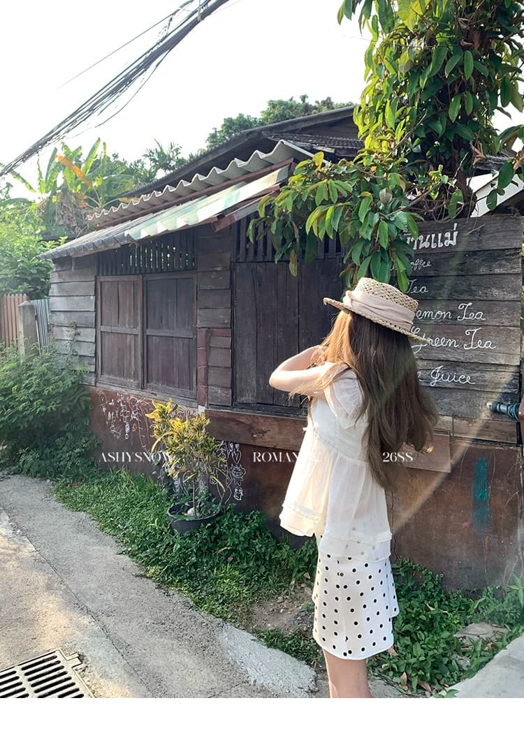 있음 선적 레이스 조각 작은 날다 소매 마이크로 ~을 통해 쇼트 스타일 인형 셔츠 주간 실크 장난기 넘치는 소녀 품격 V 넥 셔츠 상세 이미지 15