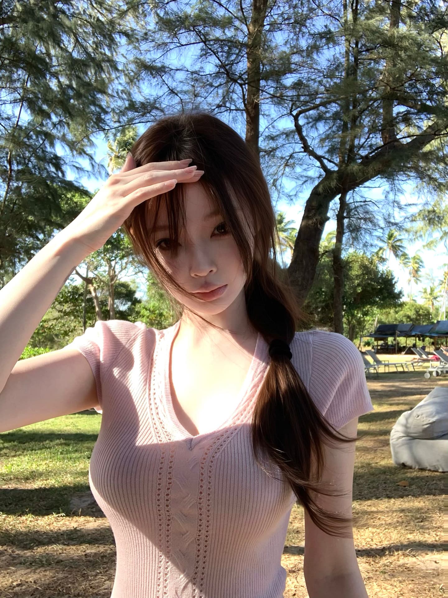 순수한 욕망 핑크색 니트 반팔 티셔츠 여성 여름 몸매 가꾸기 V넥 홀로우 아웃 슬림해 보이는 맨위 이미지 3