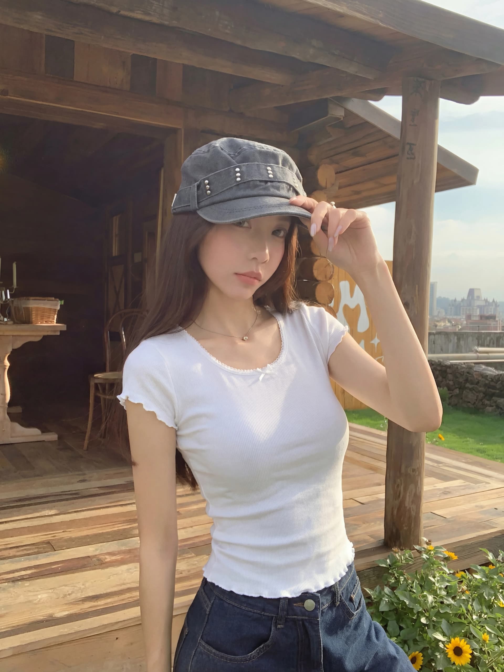 여름 몸매 가꾸기 슬림해 보이는 라운드 넥 반팔 티셔츠 여성