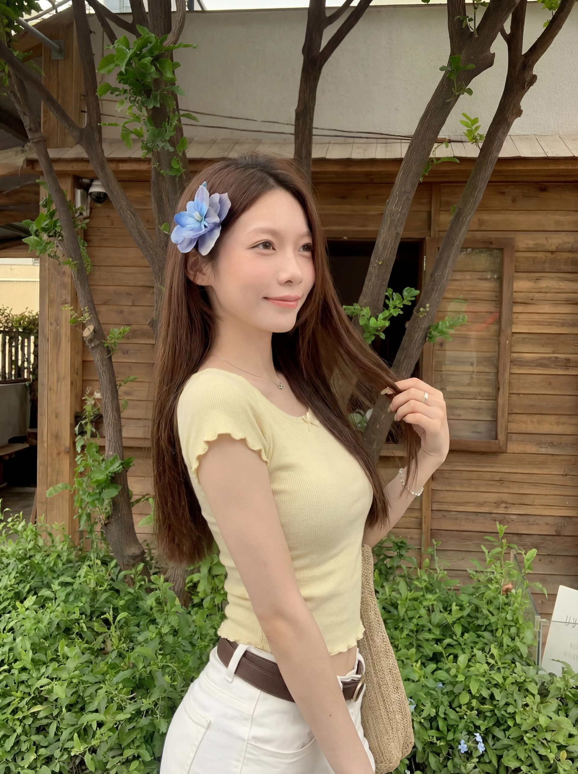 여름 몸매 가꾸기 슬림해 보이는 라운드 넥 반팔 티셔츠 여성 상세 이미지 6