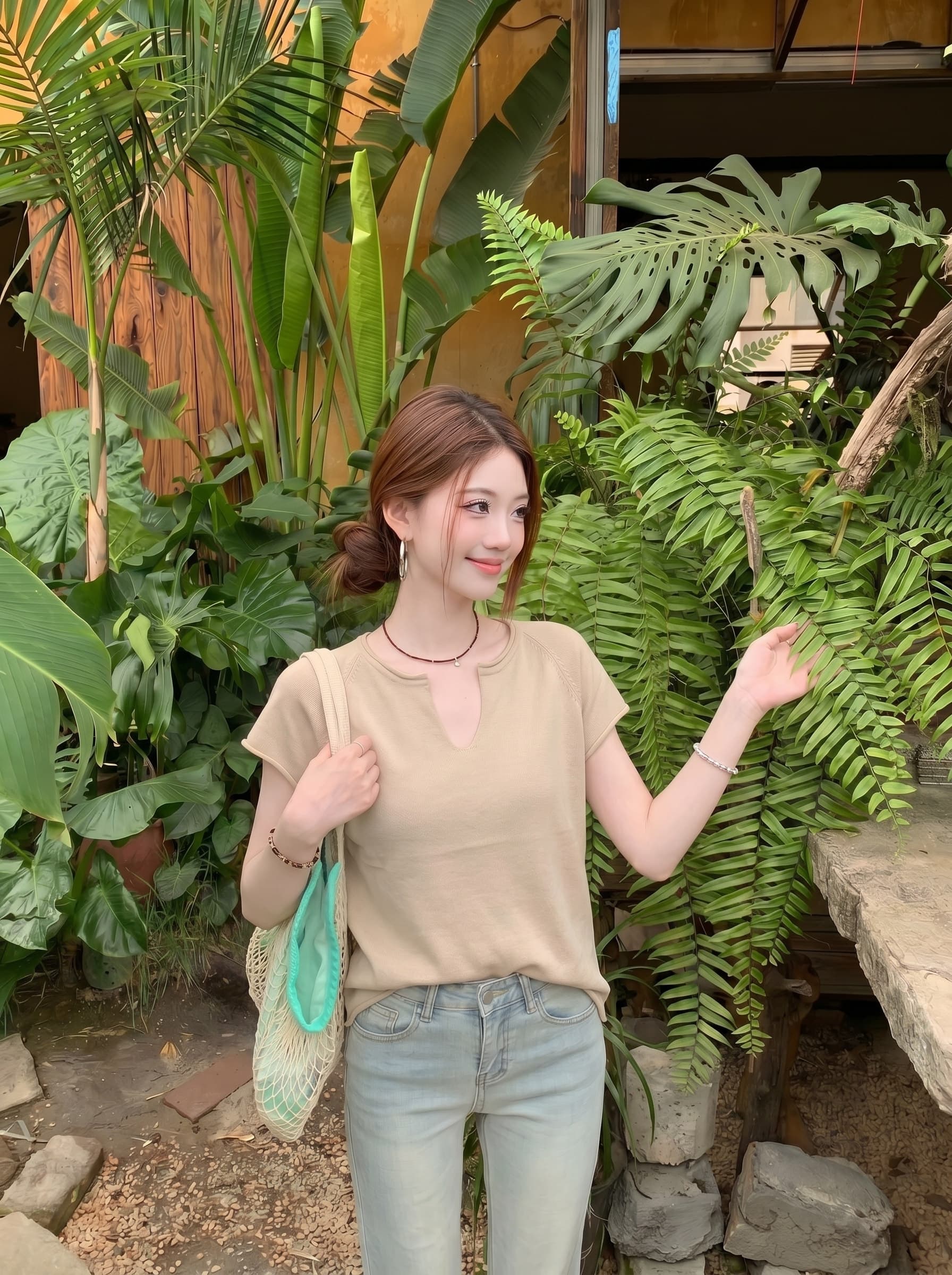 가을 캐주얼 슬림해 보이는 반팔 티셔츠 맨위 이미지 4