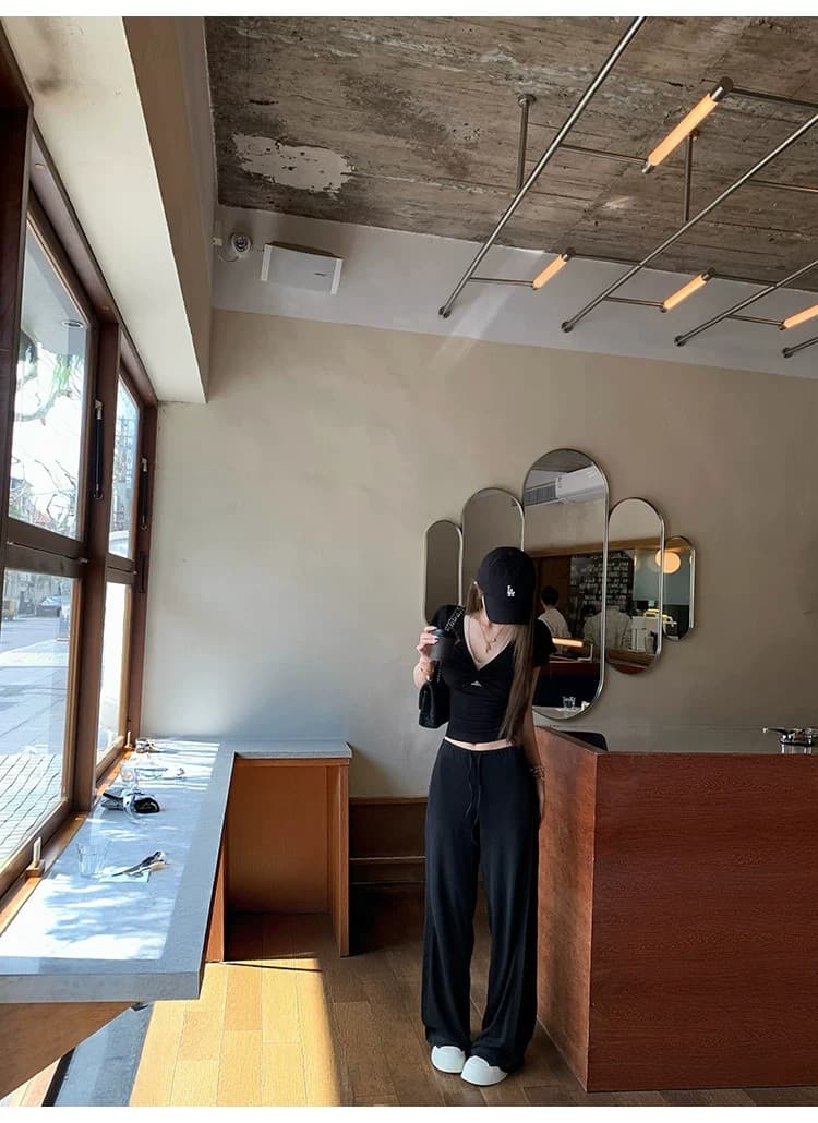 레이스 조각 V넥 비틀림 페이크 레이어드 반팔 티셔츠 여성 여름 새로운 몸매 가꾸기 핫걸 맨위 상세 이미지 7
