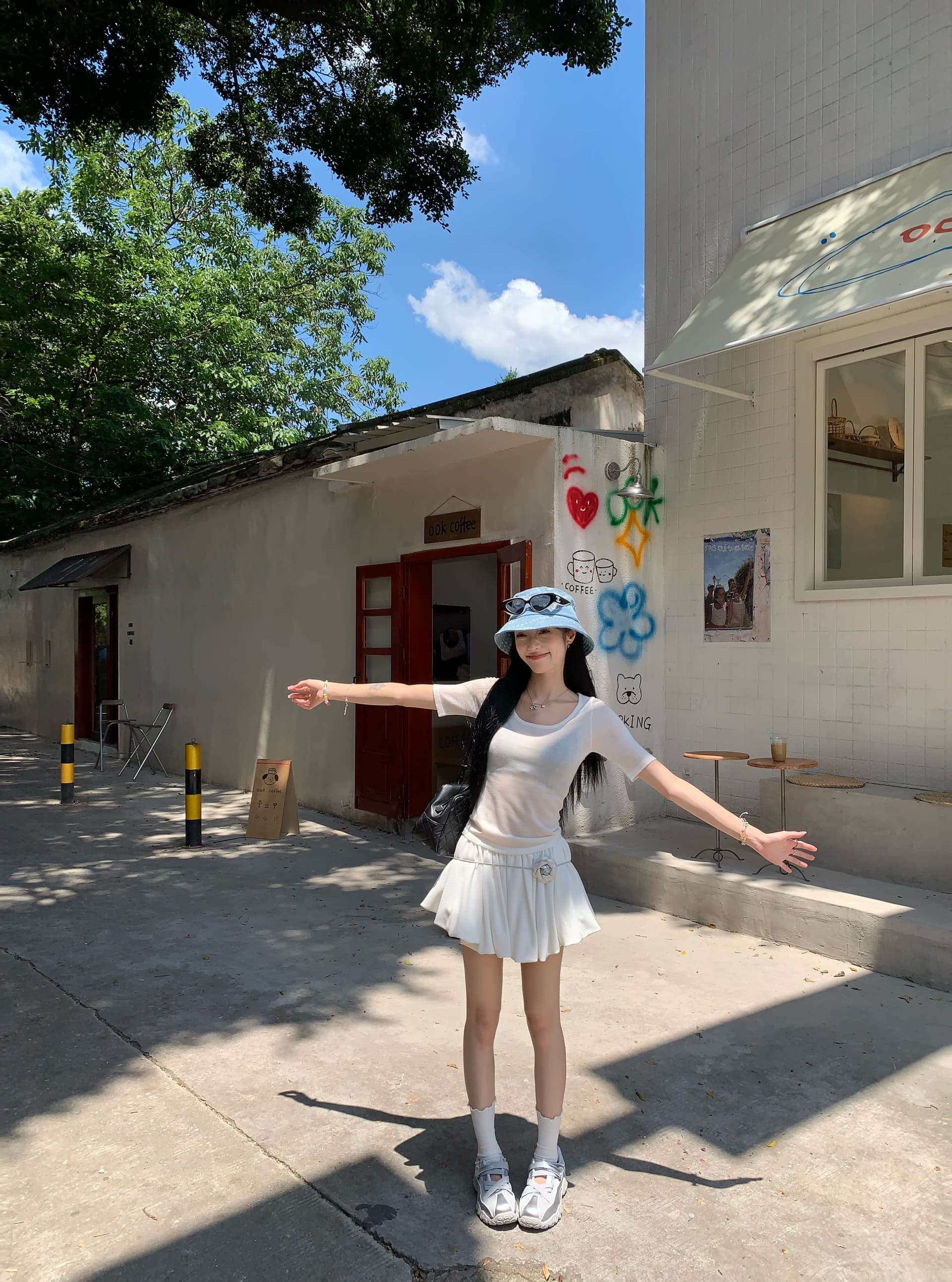 달콤한 핫걸 u 칼라 반팔 티셔츠 여성 여름 몸매 가꾸기 슬림해 보이는 만나는 맨위 상세 이미지 11