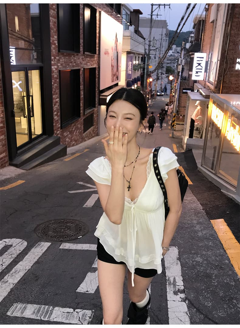 순수한 욕망 바람 V넥 화이트 Feifei 소매 여성 셔츠 여름 디자인 센스 작은 대중 슬림해 보이는 맨위 상세 이미지 13