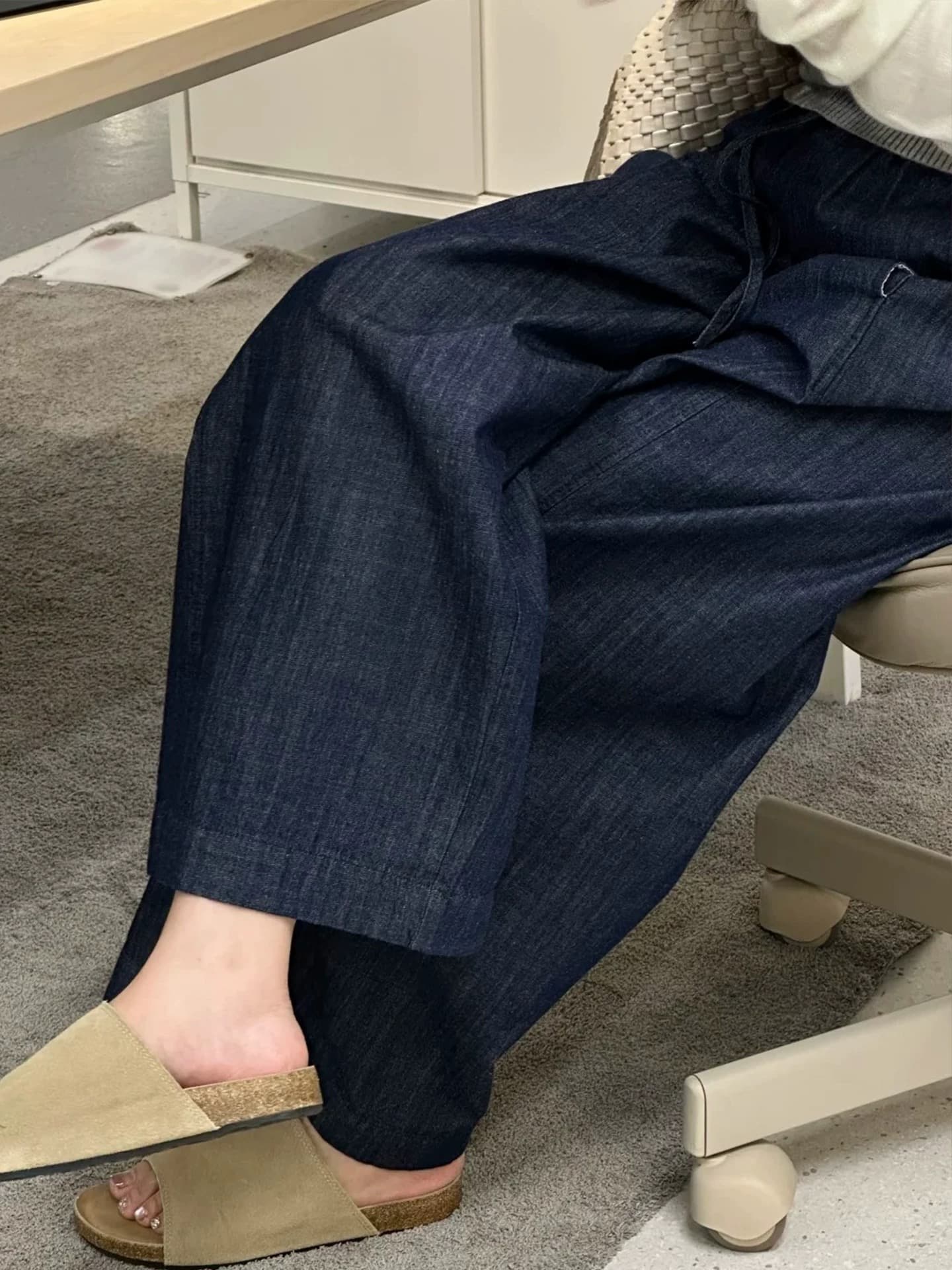 진한 파란색 바지 여자 루즈핏 빅 사이즈 통통한 여동생 mm 슬림해 보이는 와이드 레그 팬츠 작은 키 9 포인트 얼음 실크 청바지 이미지 4