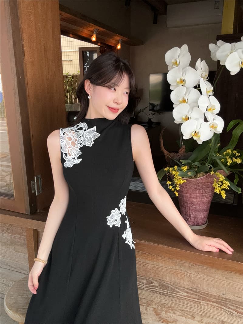 실사 정가 잉크 켜기 서리 꽃 프랑스식 품격 슬림해 보이는 분위기 센스 홀로우 아웃 꽃 패치워크 새로운 중식 드레스 상세 이미지 3
