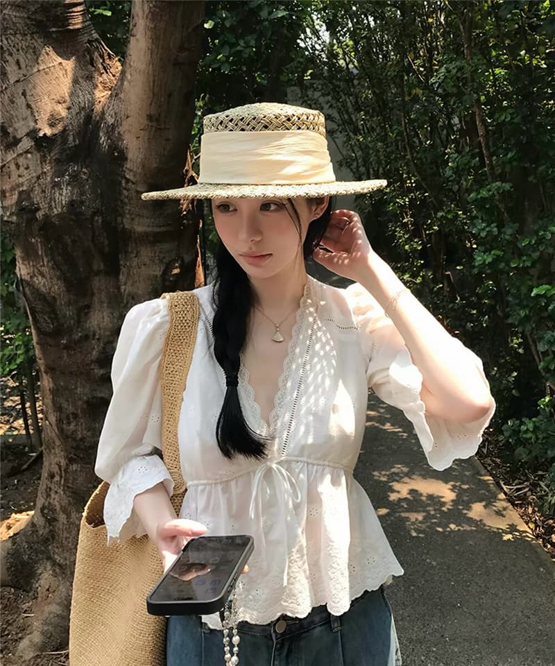 자수 레이스 나팔 소매 허리 수축 스트랩 7부 소매 작은 셔츠 디자인 센스 품격 V 넥 셔츠 상세 이미지 1