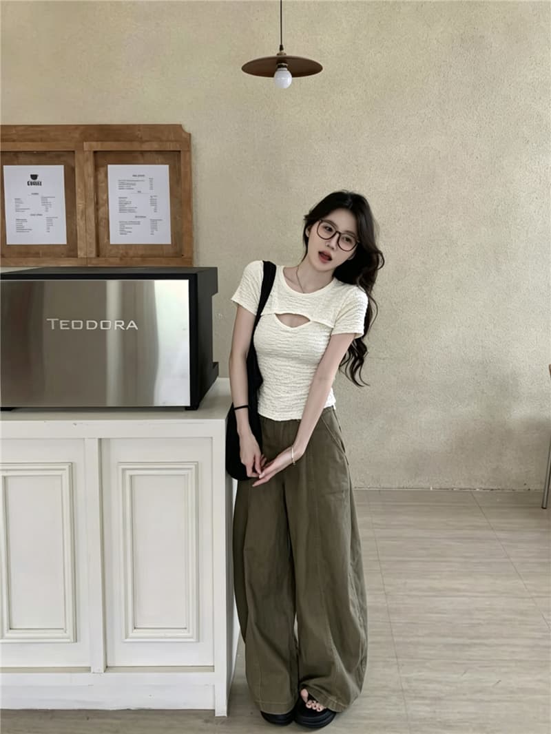실사 정가 긍정적 인 어깨 디자인 센스 홀로우 아웃 주름 질감 센스 몸매 가꾸기 작은 대중 고유 한 티셔츠 슈퍼 잘 생긴 맨위 상세 이미지 4