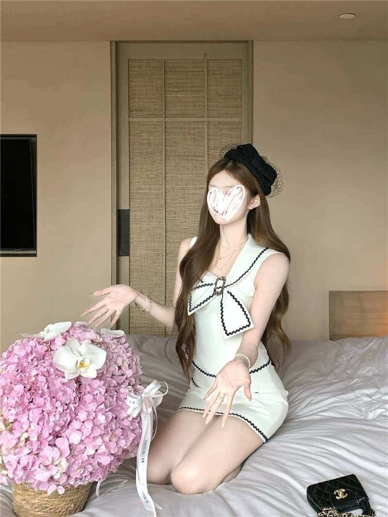 쇼트 스타일 나비 매듭 칼라 허리 수축 맨위 한 마디 반 스커트 배색 여성 여름 세트 드레스 상세 이미지 3