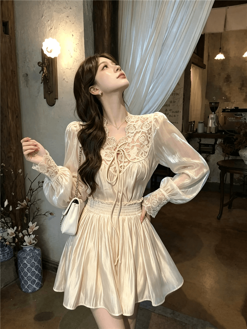 실사 정가 향기로운 백주 깃발 구슬 빛 새틴 부드러운 디자인 센스 패치워크 레이스 맨위 반신 스커트 투피스 세트 이미지 3