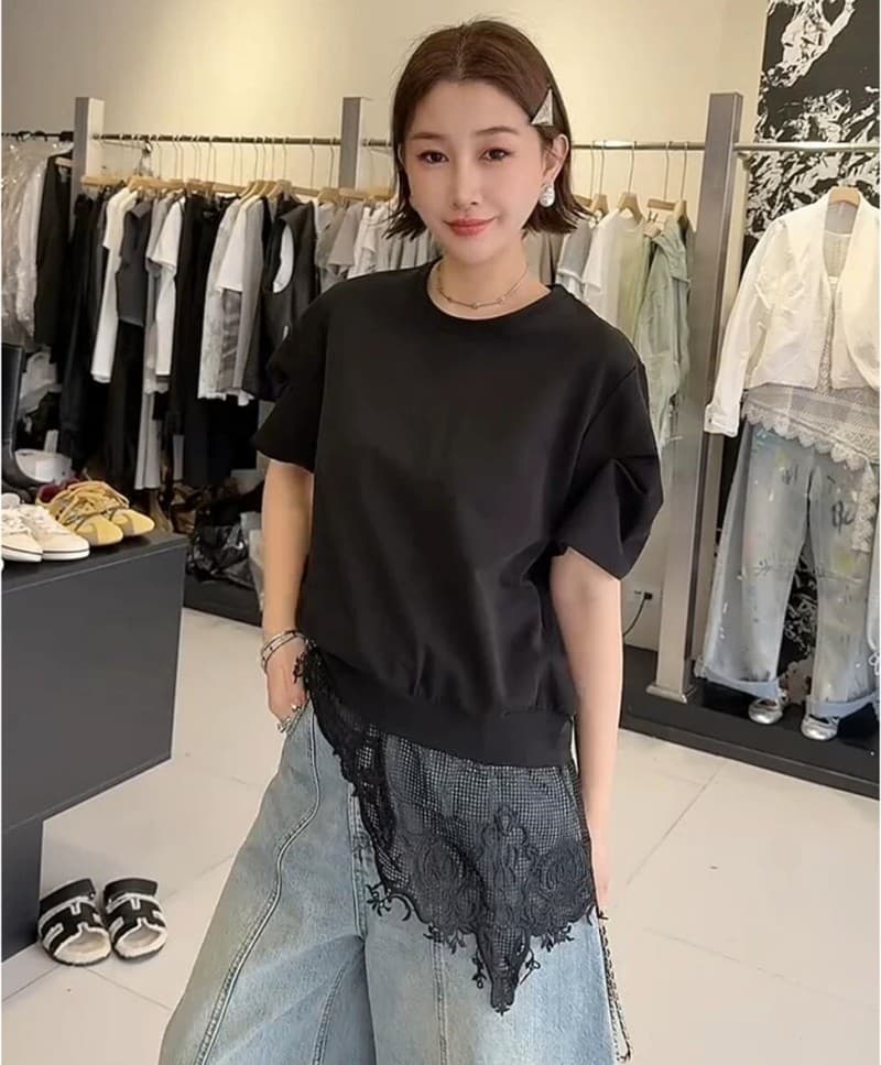 한 부서 디자인 센스 레이스 조각 반팔 티셔츠 여성 2026 여름 새로운 루즈핏 슬림해 보이는 작은 대중 다용도 맨위 이미지 4