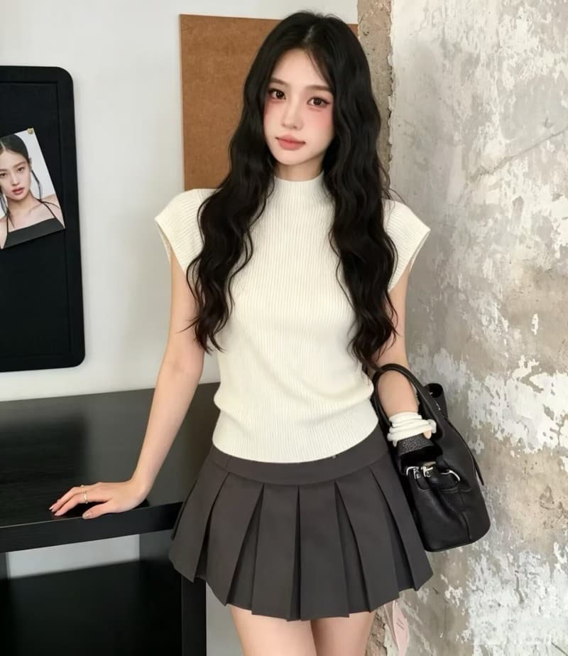 프랑스식 디자인 센스 익스트림 제인 바람 반하이넥 반팔 니트 스웨터 여성 2026 가을 새로운 인사이드 가져 가라. 몸매 가꾸기 기본 셔츠 이미지 4