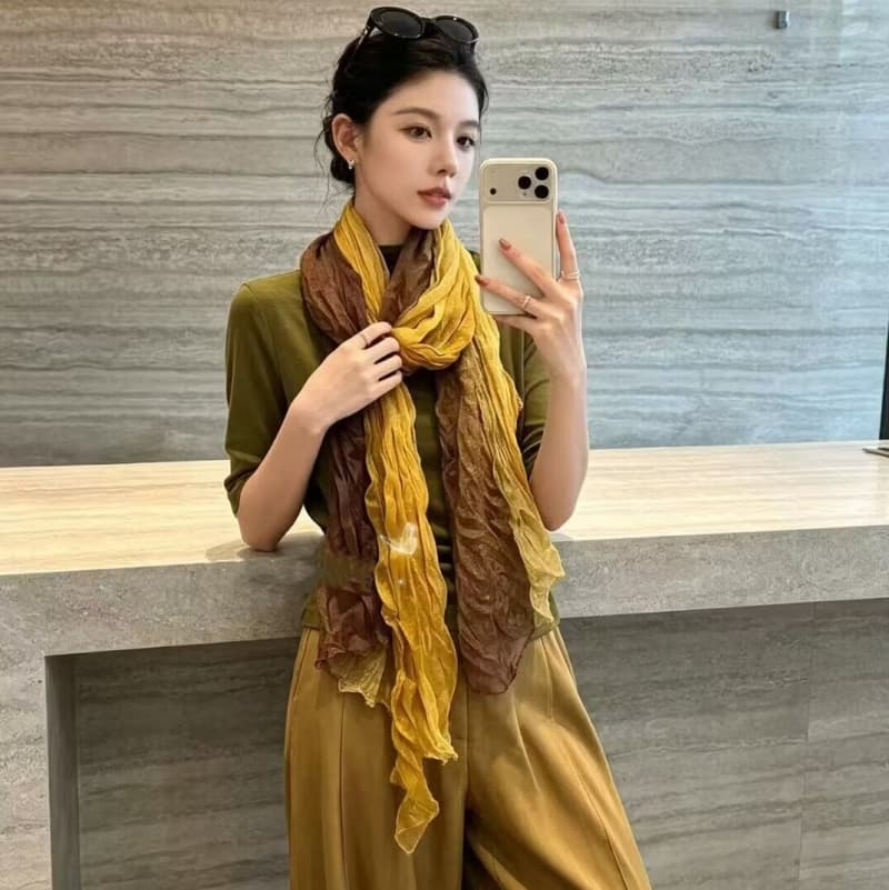 2026 이른 가을 새로운 프랑스식 라운드 넥 중간 소매 티셔츠 여성 패션 다용도 루즈핏 슬림해 보이는 맨위 여성 경기 스카프 상세 이미지 8