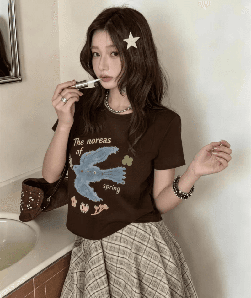 2026 가을 새로운 한국 스타일 무거운 작업 작은 새 프린트 라운드 넥 작은 대중 긍정적 인 어깨 몸매 가꾸기 슬림해 보이는 만나는 반팔 티셔츠 여성 상세 이미지 4