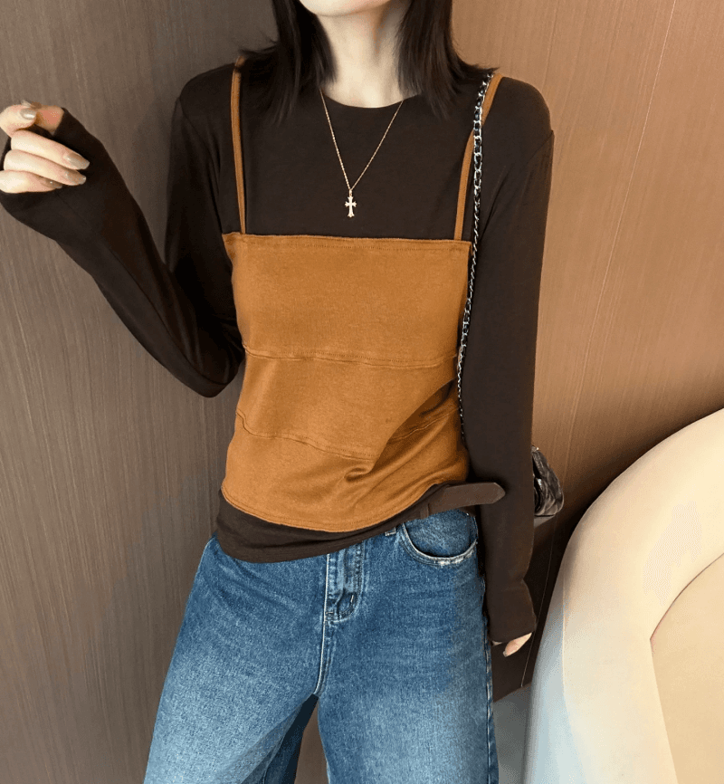 한 부서 달콤한 스타일 슬립 맨위 스택 착용 두 조각 여성 세트 가을 새로운 페이크 레이어드 몸매 가꾸기 슬림해 보이는 긴팔 티셔츠