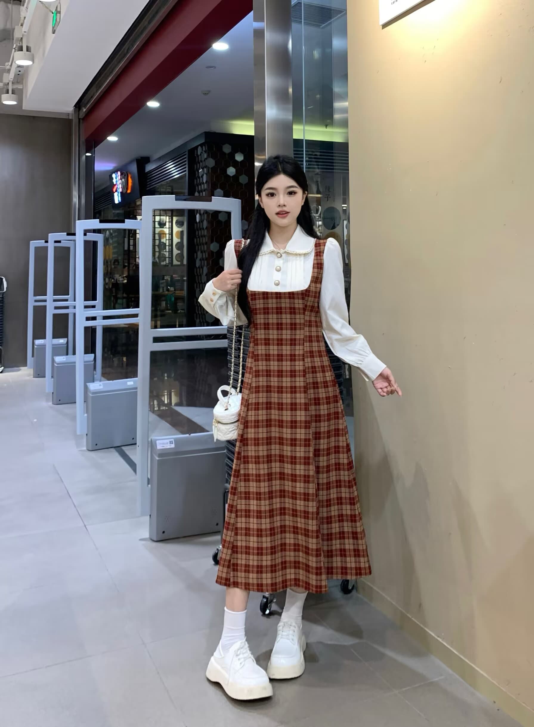 실사 빅 사이즈 프랑스식 디자인 센스 슬림해 보이는 체크무늬 베이비 칼라 드레스 새로운 페이크 레이어드 패치워크 롱 스커트 상세 이미지 3