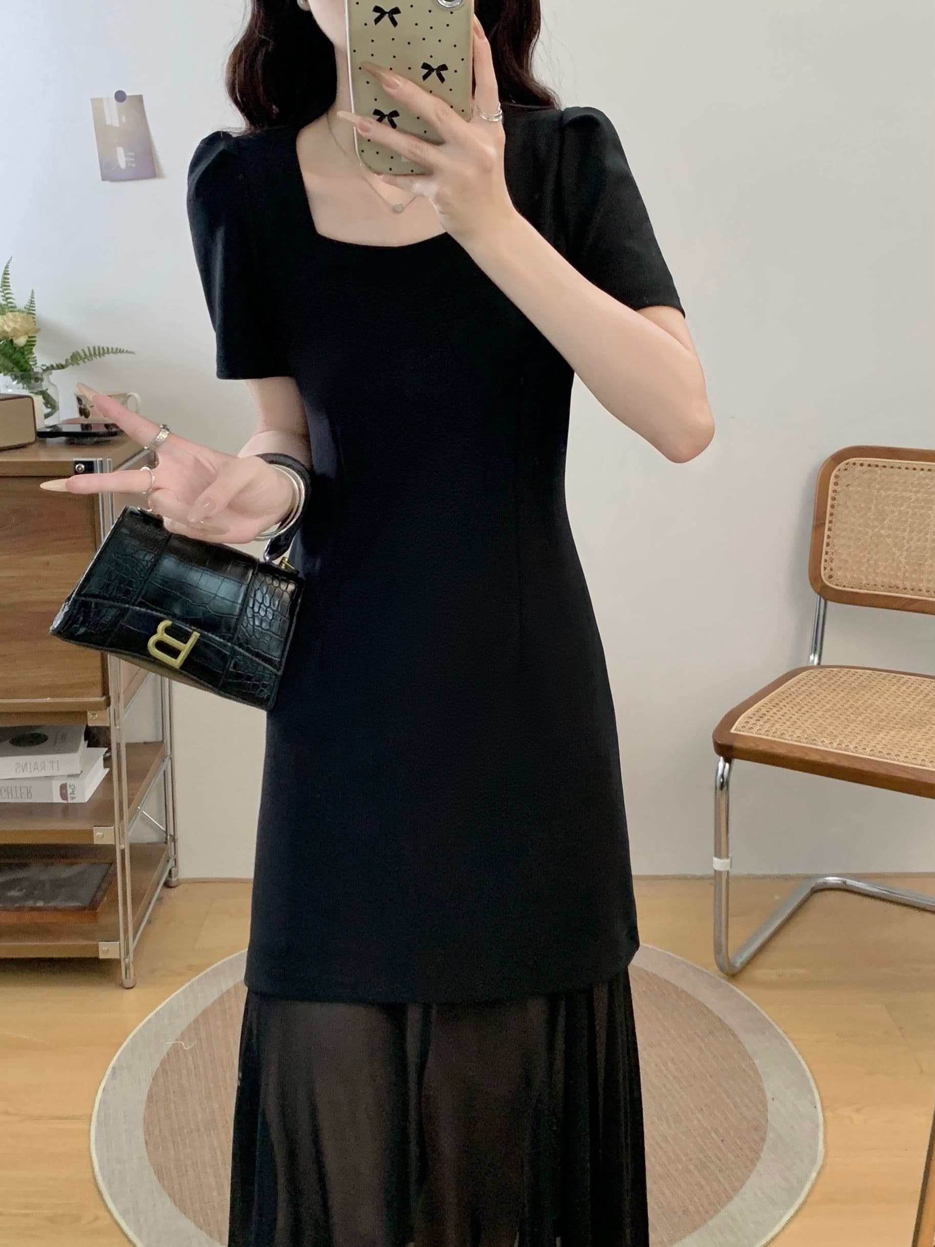 실사 광장 칼라 거품 소매 검정색 여성 드레스 유럽 상품 여름 패션 허리 수축 슬림해 보이는 망사 패치워크 길다 치마 이미지 2