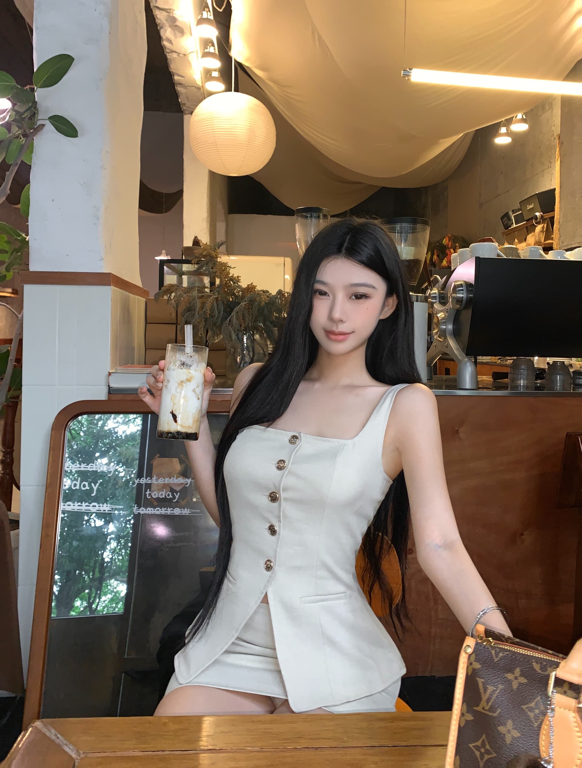 실사 정가 튀김 거리 연령 감소 외국 가스 세련된 핫걸 조끼 맨위 여성 짧은 노출 방지 반신 치마 세트 상세 이미지 5