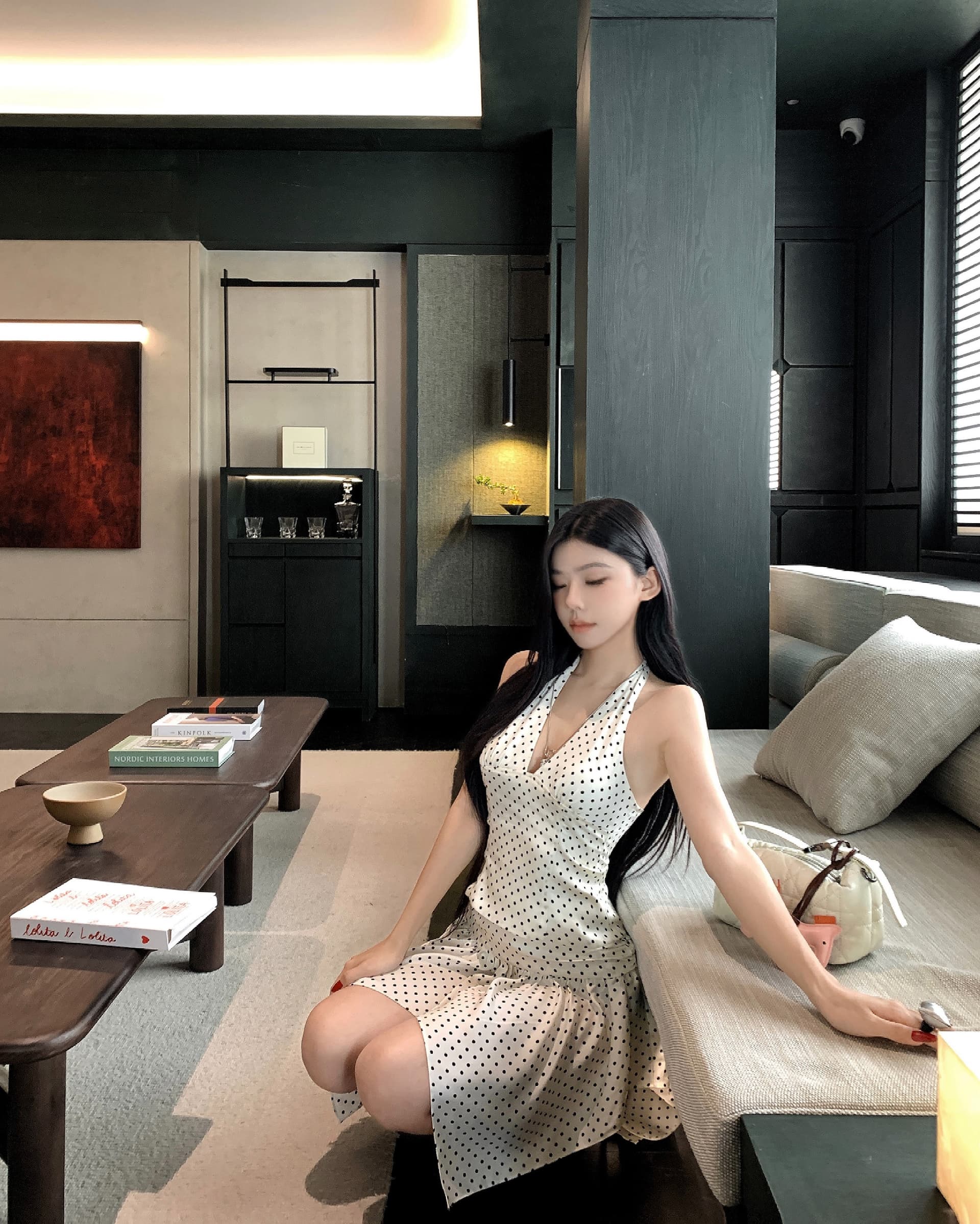 실사 정가 도트 무늬 지퍼 팬 사랑 핫걸 섹시함 V넥 행침 목 맨위 불규칙 주름 장식 반신 치마 세트 상세 이미지 3