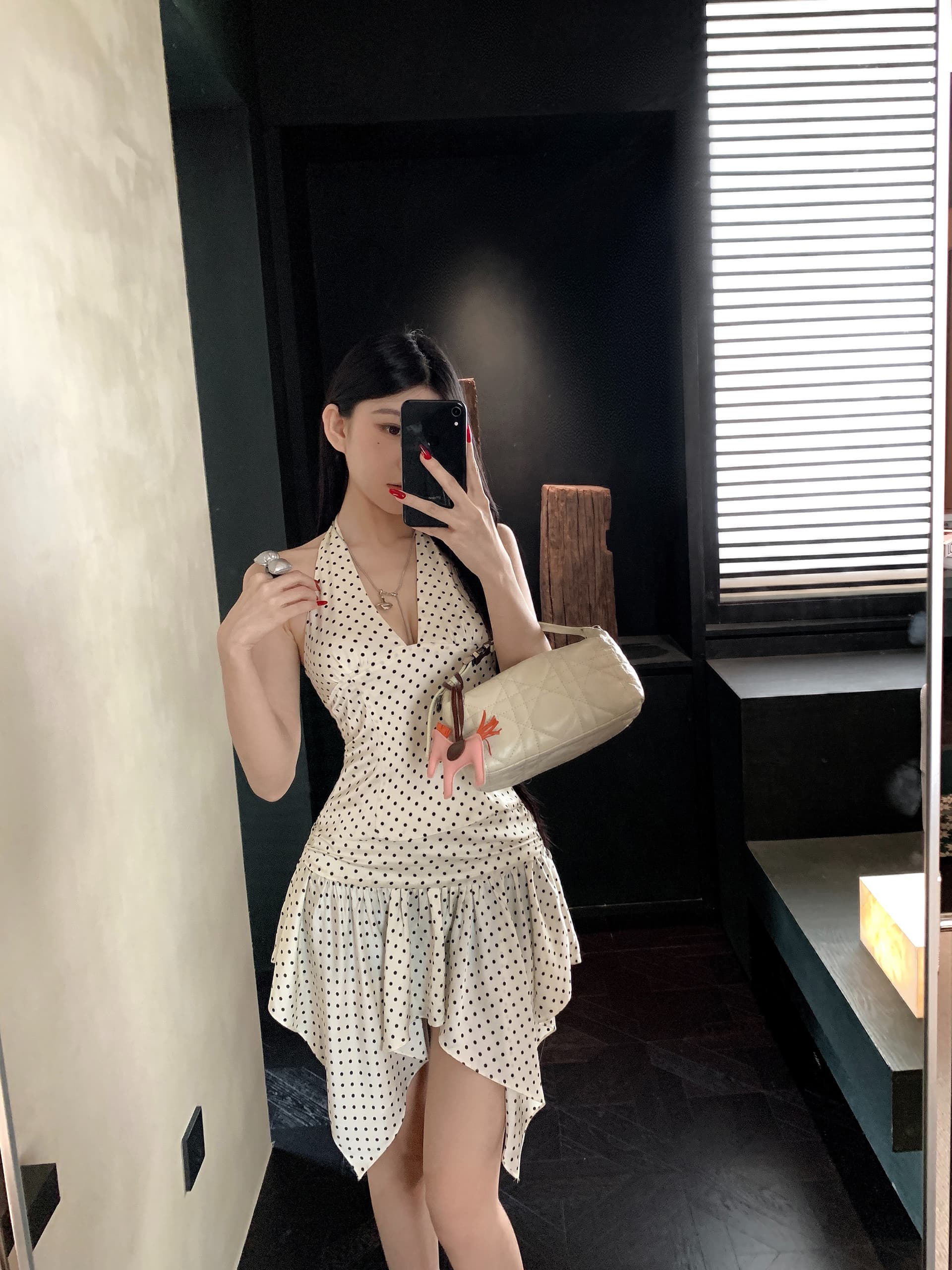 실사 정가 도트 무늬 지퍼 팬 사랑 핫걸 섹시함 V넥 행침 목 맨위 불규칙 주름 장식 반신 치마 세트 상세 이미지 5