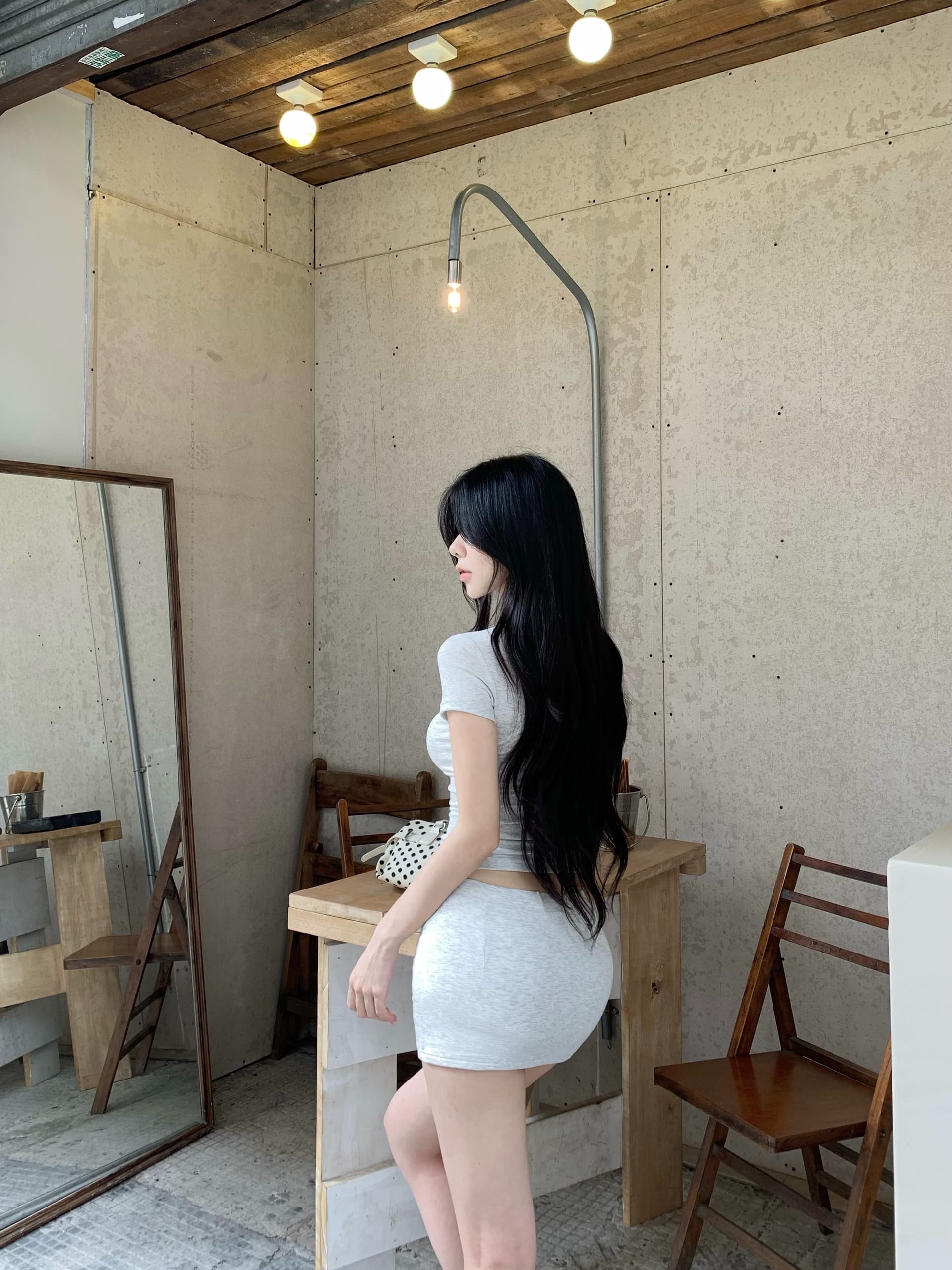 실사 정가 라운드 넥 핫걸 캐주얼 다용도 반팔 맨위 몸매 가꾸기 슬림해 보이는 로우 웨이스트 타이트 스커트 노출 방지 미니 스커트 여성 상세 이미지 7