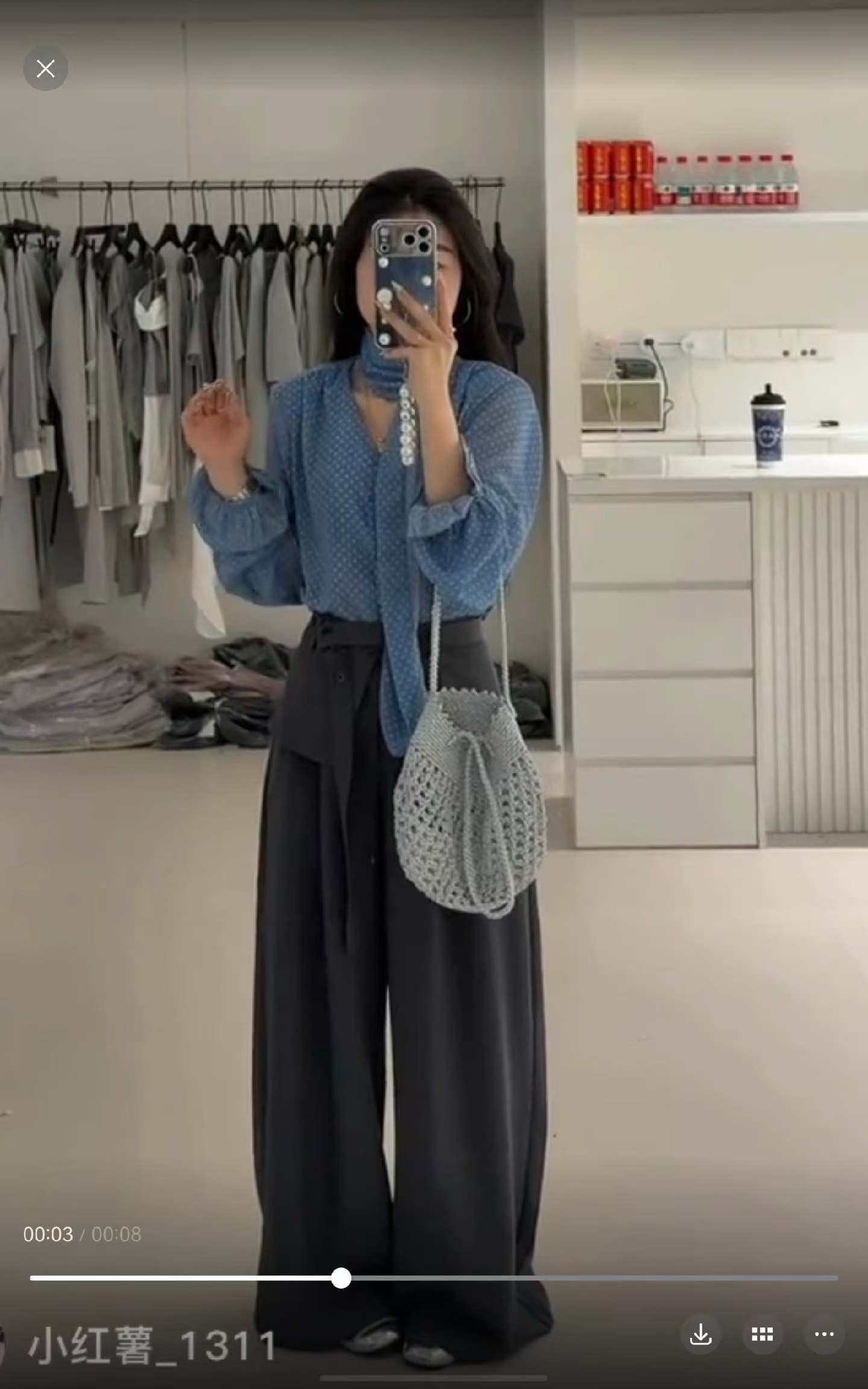 도트 무늬 V넥 나팔 긴팔 셔츠 가을 리본 디자인 센스 얇고 가벼운 마이크로 ~을 통해 작은 셔츠 캐주얼 바지 투피스 세트 이미지 3